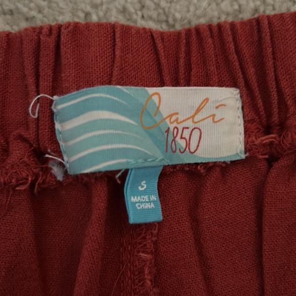 Rust color pants with front slit size small - Picture 3 of 3